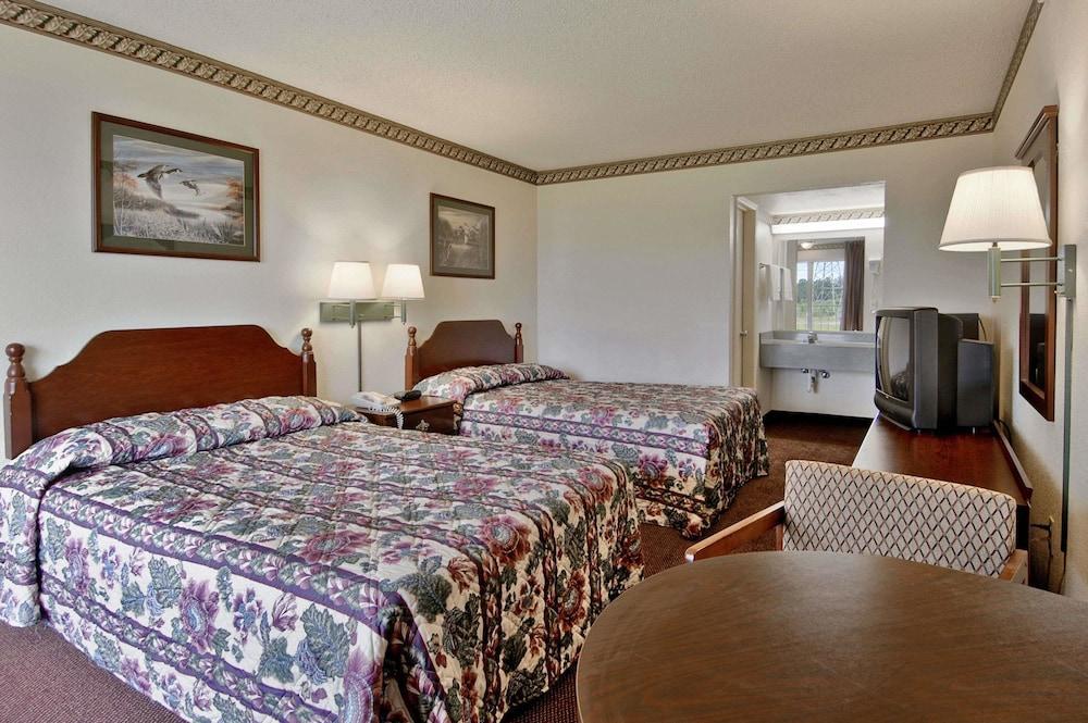 Rodeway Inn Concord Eksteriør bilde
